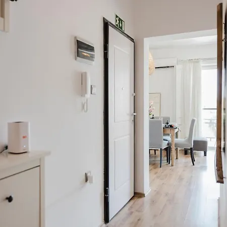 شقة 2bed With Seaview In Qawra! By Homely *