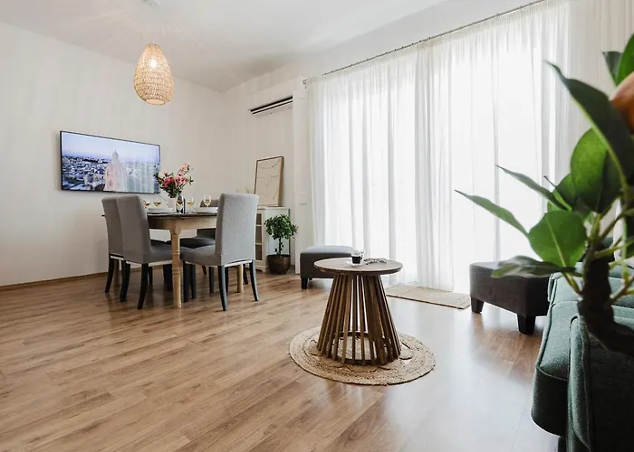 2bed With Seaview In Qawra! By Homely St. Paul's Bay